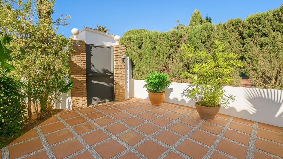 4 soverom Villa til salgs i El Rosario - € 1 450 000 (Ref: 9776949)