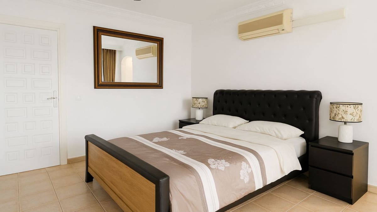 4 soverom Villa til salgs i El Rosario - € 1 450 000 (Ref: 9776949)