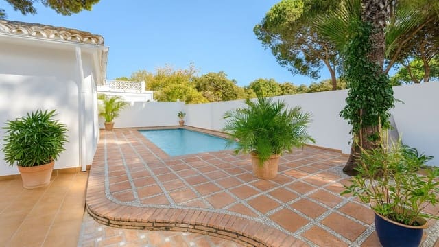 4 Zimmer Villa zu verkaufen in El Rosario, Marbella - 1.450.000 € (Ref: 9776949)