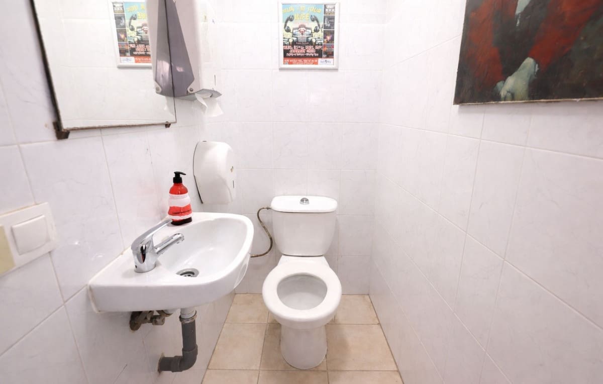 Kommersiell til salgs i Fuengirola - € 47 500 (Ref: 9800702)