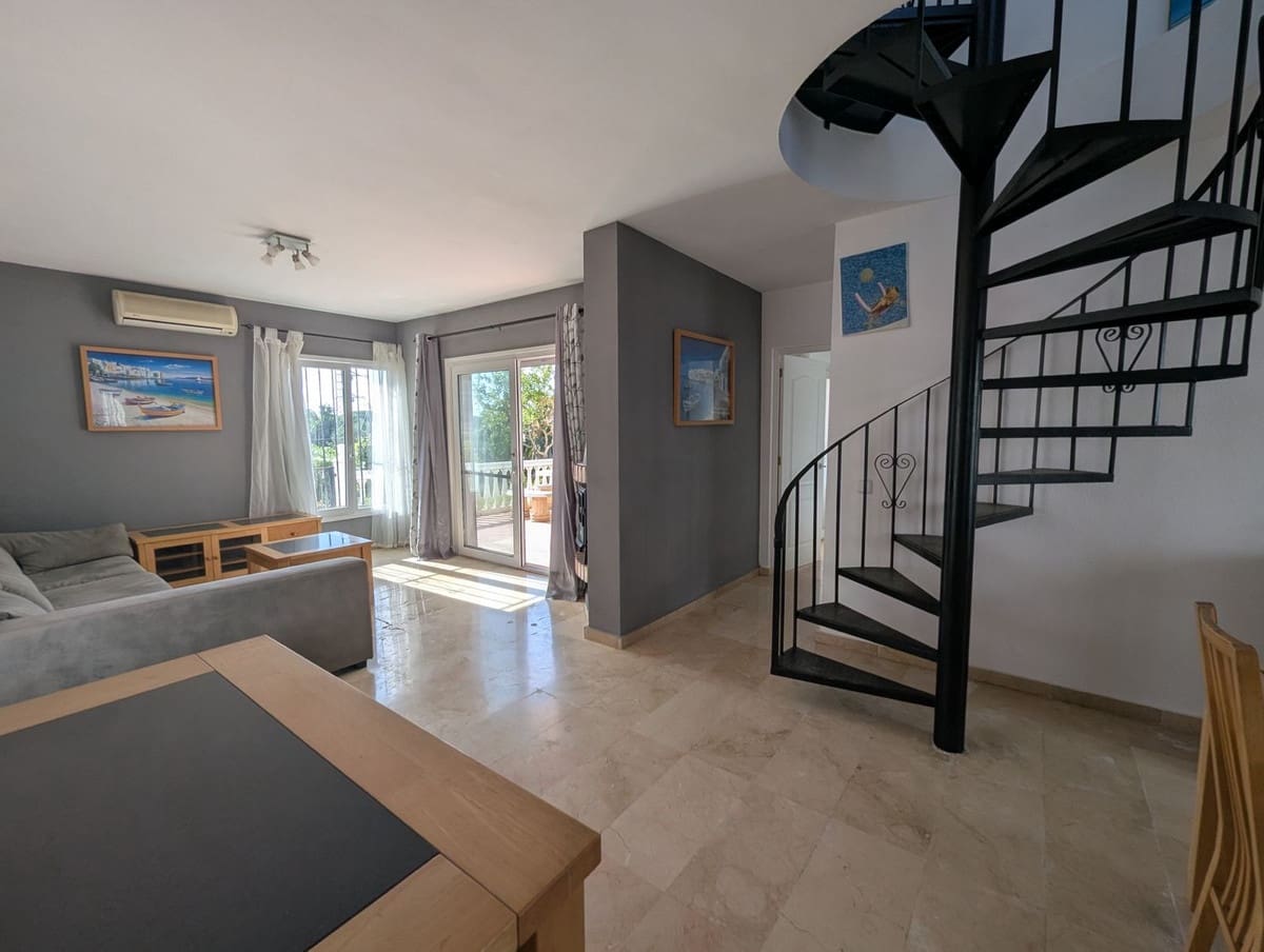 3 soverom Hus til salgs i Sitio de Calahonda - € 449 000 (Ref: 9856143)