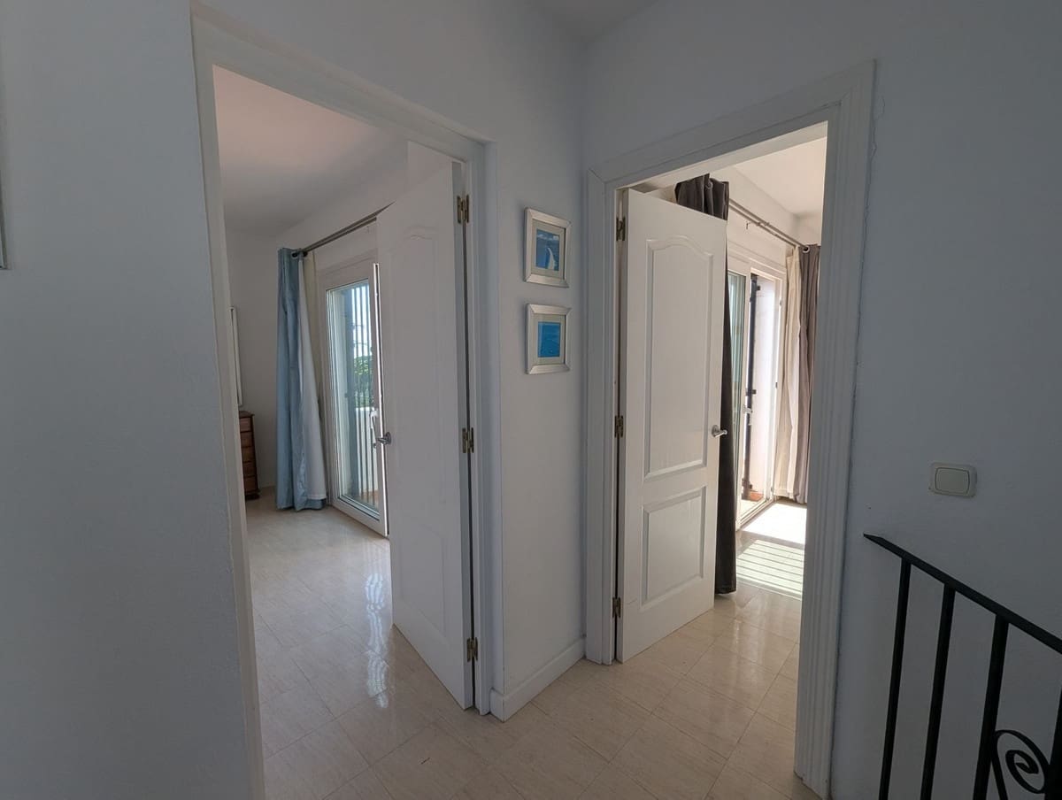 3 soverom Hus til salgs i Sitio de Calahonda - € 449 000 (Ref: 9856143)