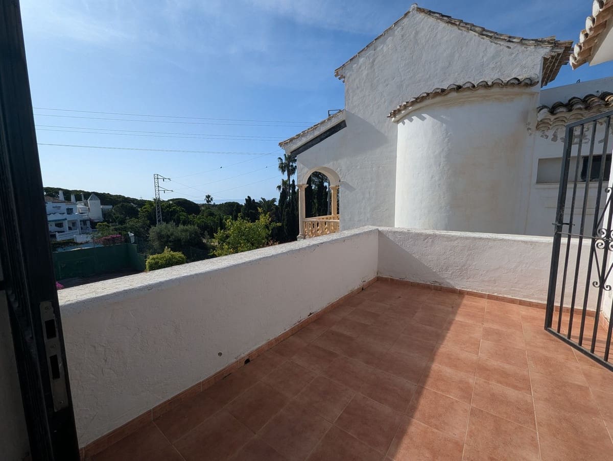 3 soverom Hus til salgs i Sitio de Calahonda - € 449 000 (Ref: 9856143)