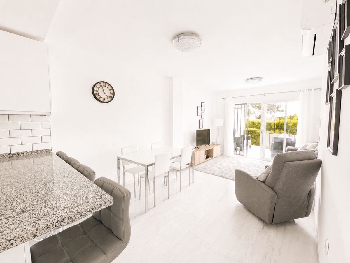 2 sypialnia Apartament na sprzedaż w Sitio de Calahonda - 375 000 € (Ref: 9873772)
