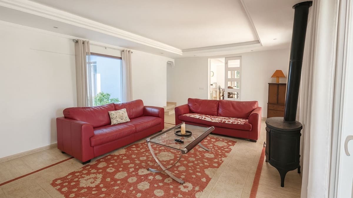 Chalet de 4 habitaciones en El Rosario en venta con piscina garaje - 1.380.000 € (Ref: 9889308)