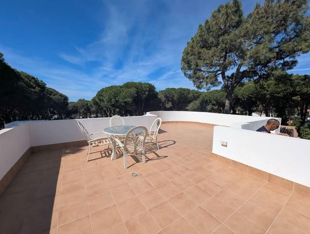 4 soverom Villa til salgs i El Rosario, Marbella med svømmebasseng garasje - € 1 380 000 (Ref: 9889308)