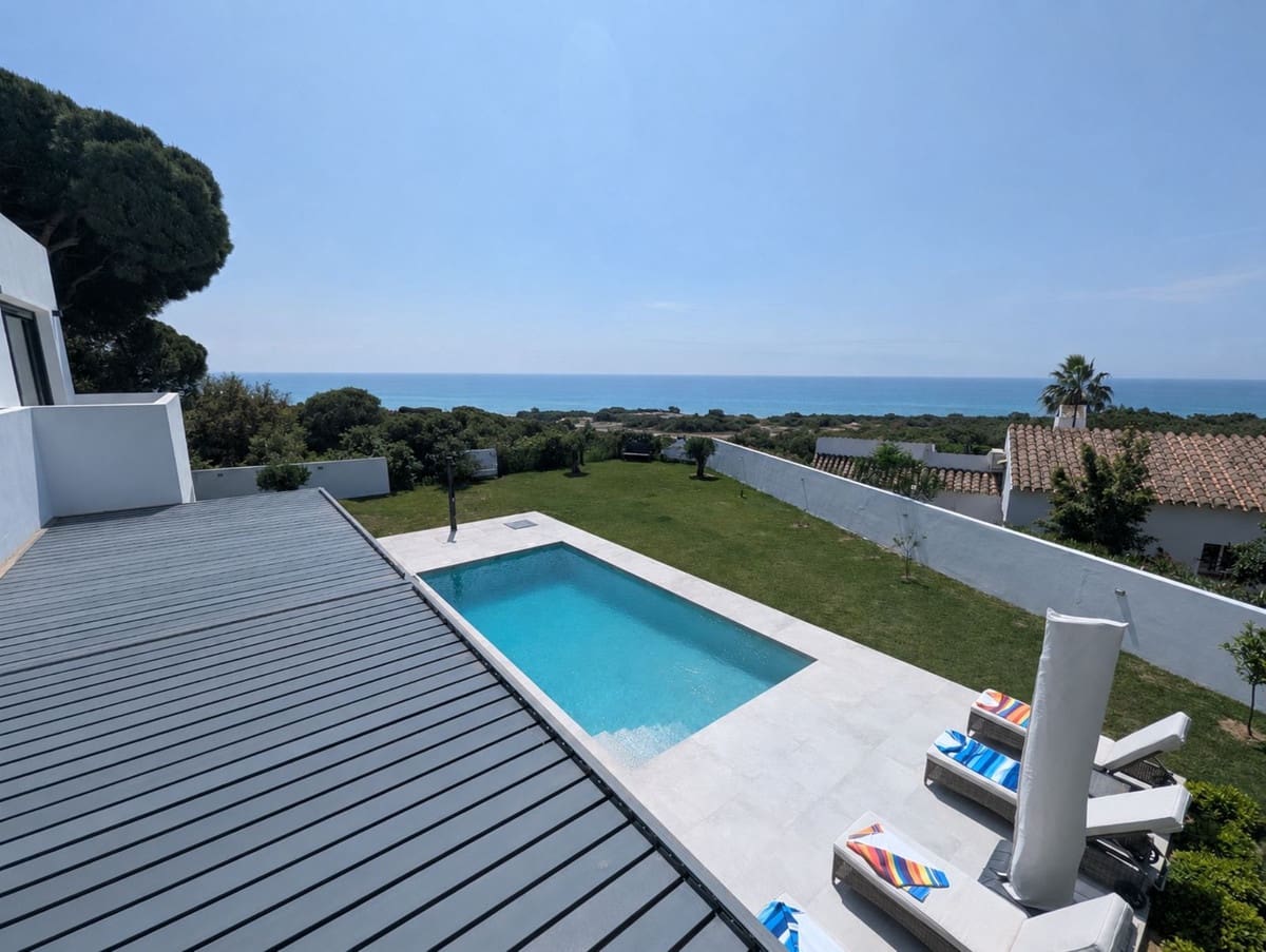 3 chambre Villa/Maison à vendre à Cabopino avec piscine - 1 775 000 € (Ref: 9938722)