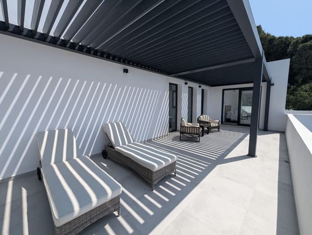 3 chambre Villa/Maison à vendre à Cabopino, Marbella avec piscine - 1 900 000 € (Ref: 9938722)