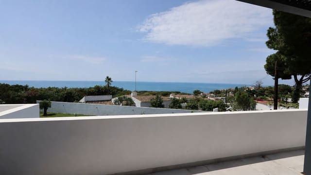 3 chambre Villa/Maison à vendre à Cabopino, Marbella avec piscine - 1 900 000 € (Ref: 9938722)