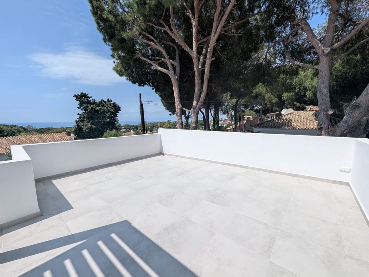 3 chambre Villa/Maison à vendre à Cabopino avec piscine - 1 775 000 € (Ref: 9938722)