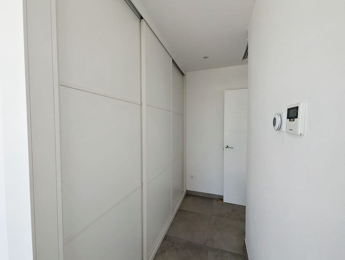 3 slaapkamer Villa te koop in Cabopino met zwembad - € 1.775.000 (Ref: 9938722)
