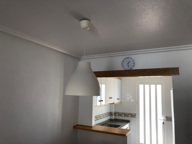 3 slaapkamer Villa te koop in Torre de la Horadada, Pilar de la Horadada met garage - € 320.000 (Ref: 9895325)