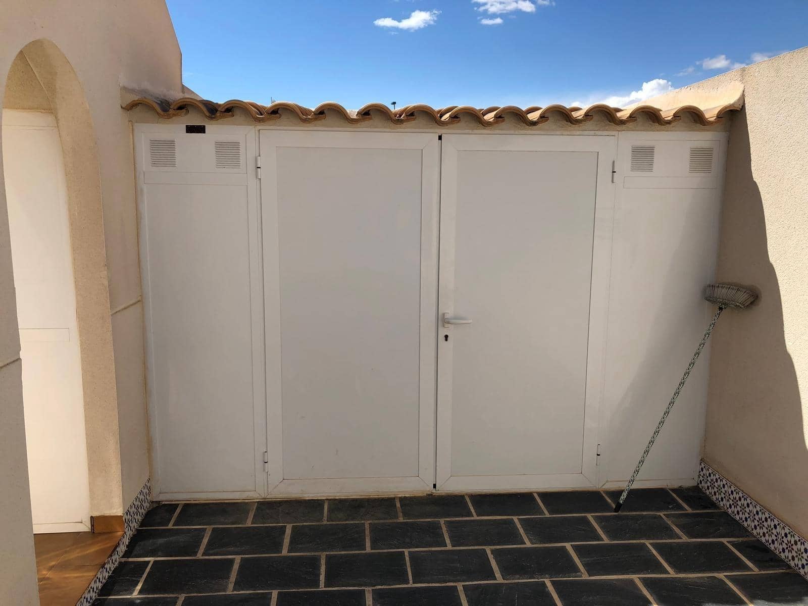 3 slaapkamer Villa te koop in Torre de la Horadada met garage - € 320.000 (Ref: 9895325)