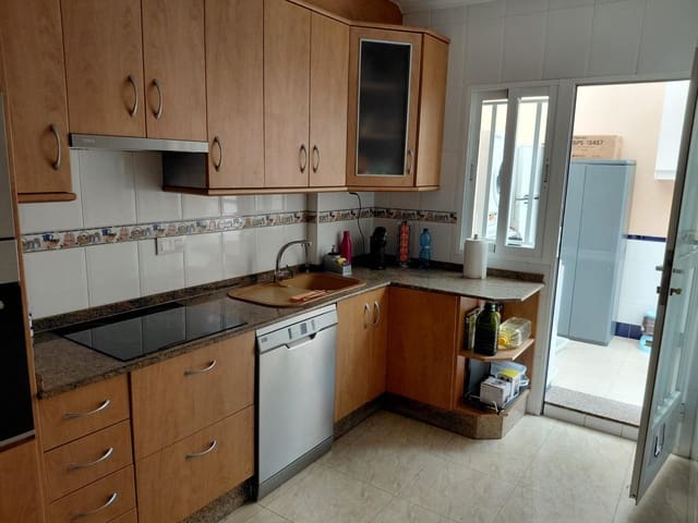 5 chambre Villa/Maison Mitoyenne à vendre à San Pedro del Pinatar - 280 000 € (Ref: 9895326)