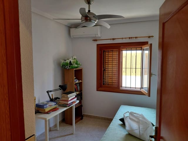 3 Zimmer Reihenhaus zu verkaufen in Pueblo Latino, Pilar de la Horadada mit Garage - 240.000 € (Ref: 9895336)