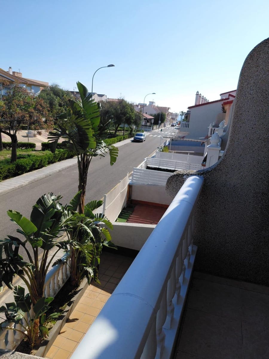 3 Zimmer Reihenhaus zu verkaufen in Pilar de la Horadada mit Garage - 240.000 € (Ref: 9895336)
