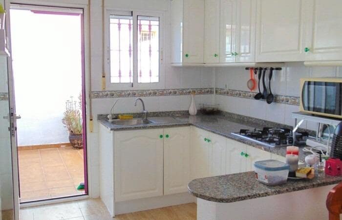 4 slaapkamer Villa te koop in Torre de la Horadada met garage - € 285.000 (Ref: 9895338)