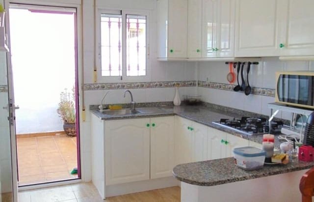 4 slaapkamer Villa te koop in Torre de la Horadada, Pilar de la Horadada met garage - € 285.000 (Ref: 9895338)