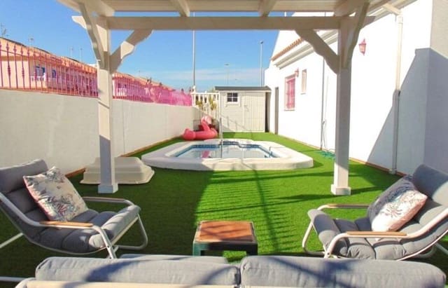 4 slaapkamer Villa te koop in Torre de la Horadada, Pilar de la Horadada met garage - € 285.000 (Ref: 9895338)