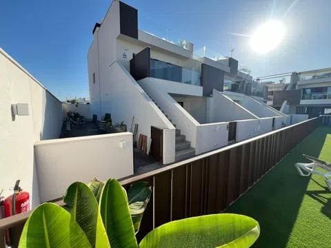 2 sovrum Lägenhet till salu i Pilar de la Horadada med garage - 234 200 € (Ref: 9913149)