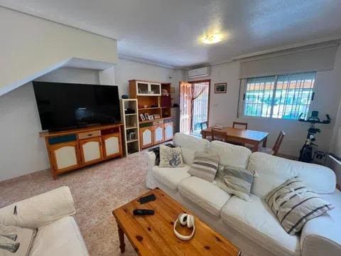 3 soveværelse Villa til salg i Torre de la Horadada med garage - € 244.900 (Ref: 9913150)