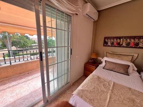 3 soveværelse Villa til salg i Torre de la Horadada med garage - € 244.900 (Ref: 9913150)