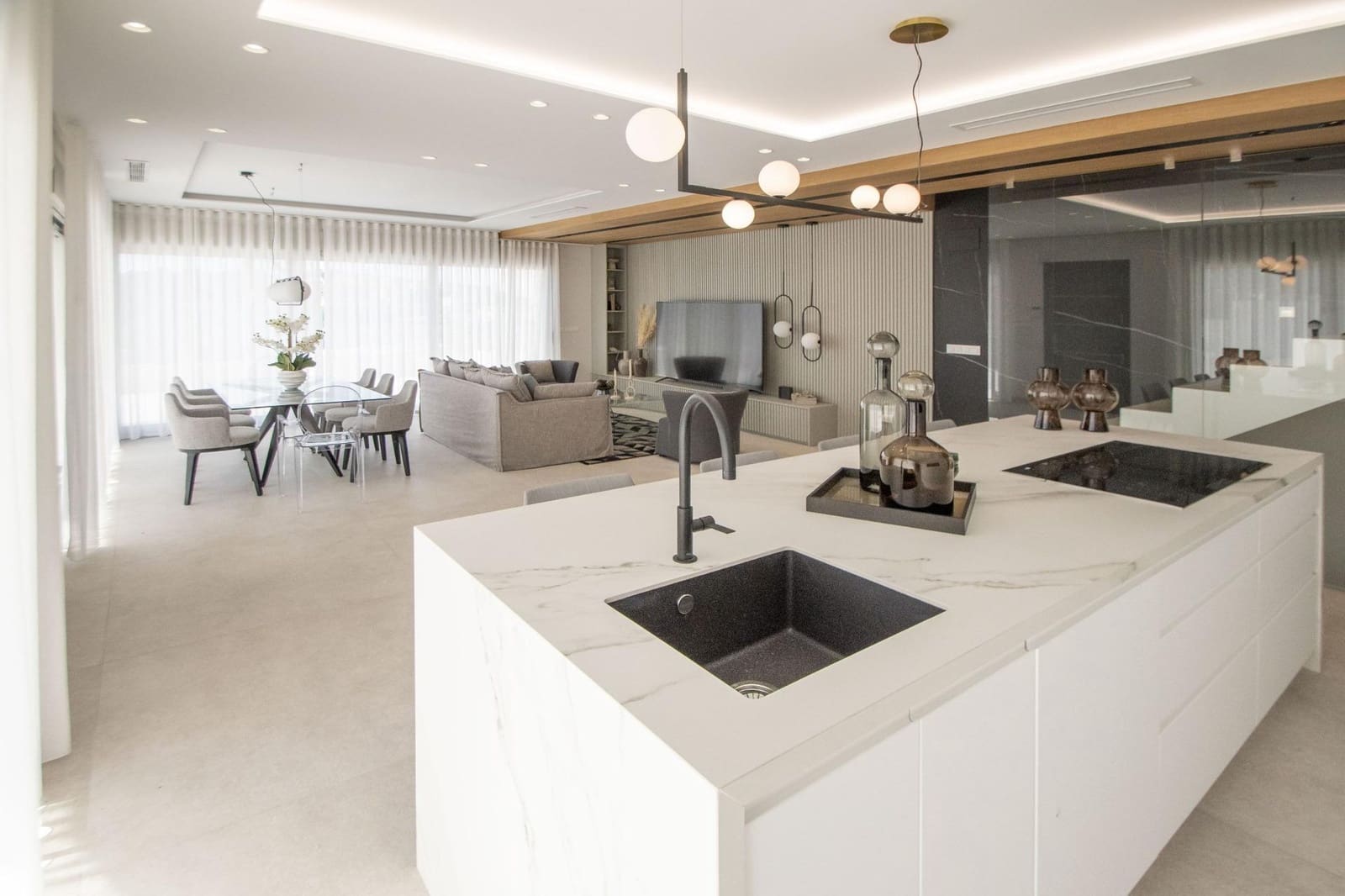4 soveværelse Rækkehus til salg i Campoamor med swimmingpool garage - € 1.339.000 (Ref: 9920407)