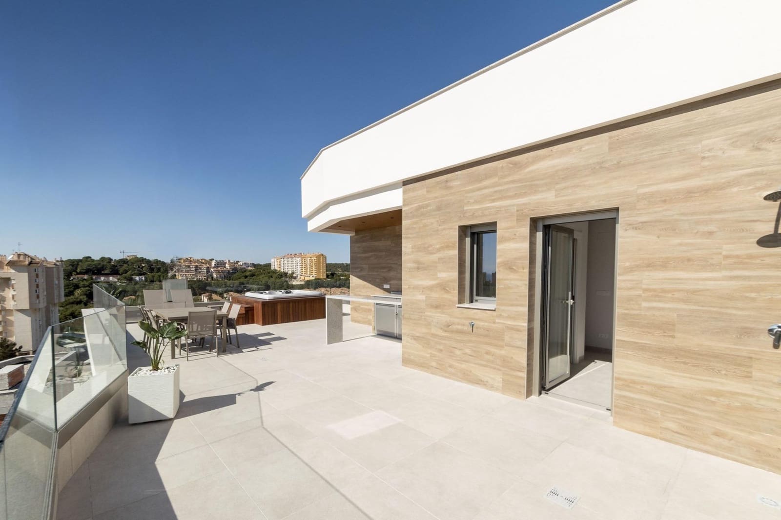 4 soveværelse Rækkehus til salg i Campoamor med swimmingpool garage - € 1.339.000 (Ref: 9920407)