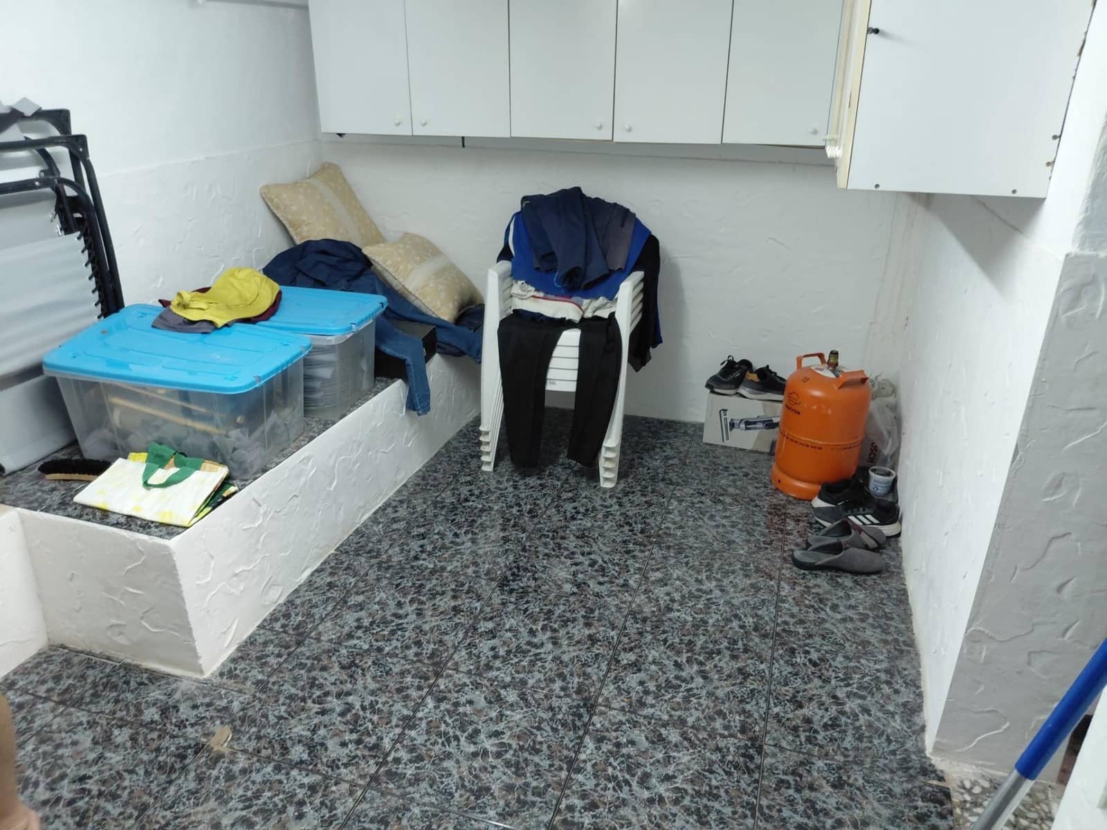 3 bedroom Villa for sale in Catral with garage - € 135,000 (Ref: 9959766)