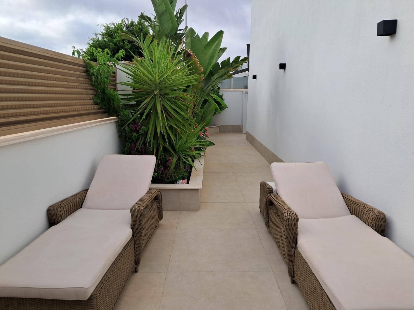 3 slaapkamer Rijtjeshuis te koop in San Pedro del Pinatar met garage - € 349.900 (Ref: 9965261)