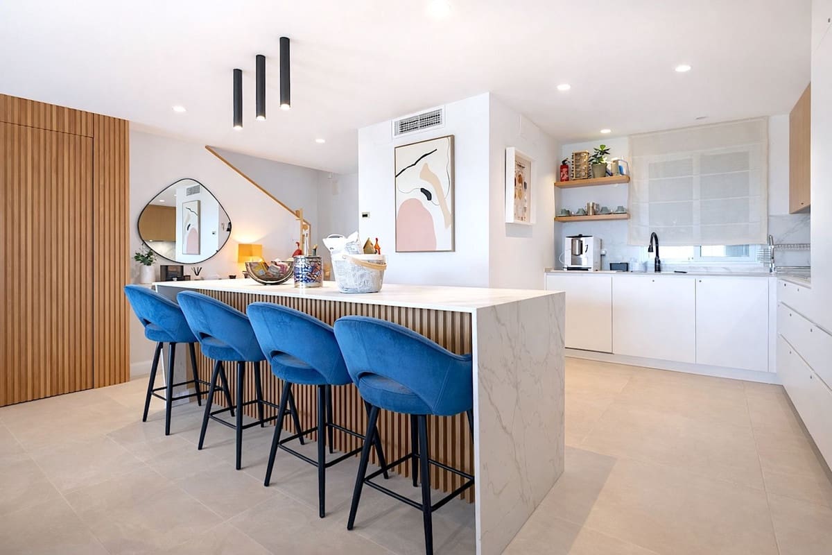 3 sypialnia Dom na sprzedaż w Estepona z basenem garażem - 599 000 € (Ref: 9806843)