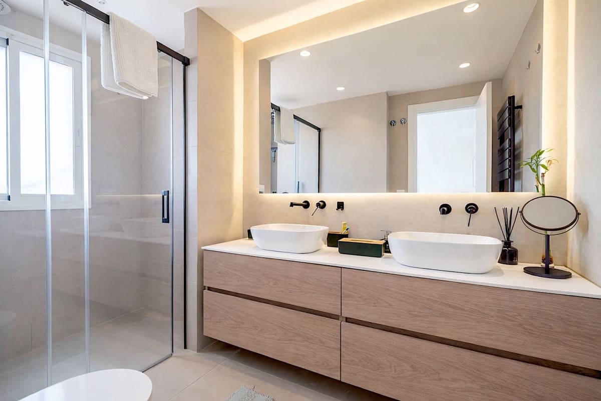 3 sypialnia Dom na sprzedaż w Estepona z basenem garażem - 599 000 € (Ref: 9806843)