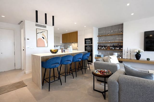 3 sypialnia Dom na sprzedaż w Estepona z basenem garażem - 599 000 € (Ref: 9806843)