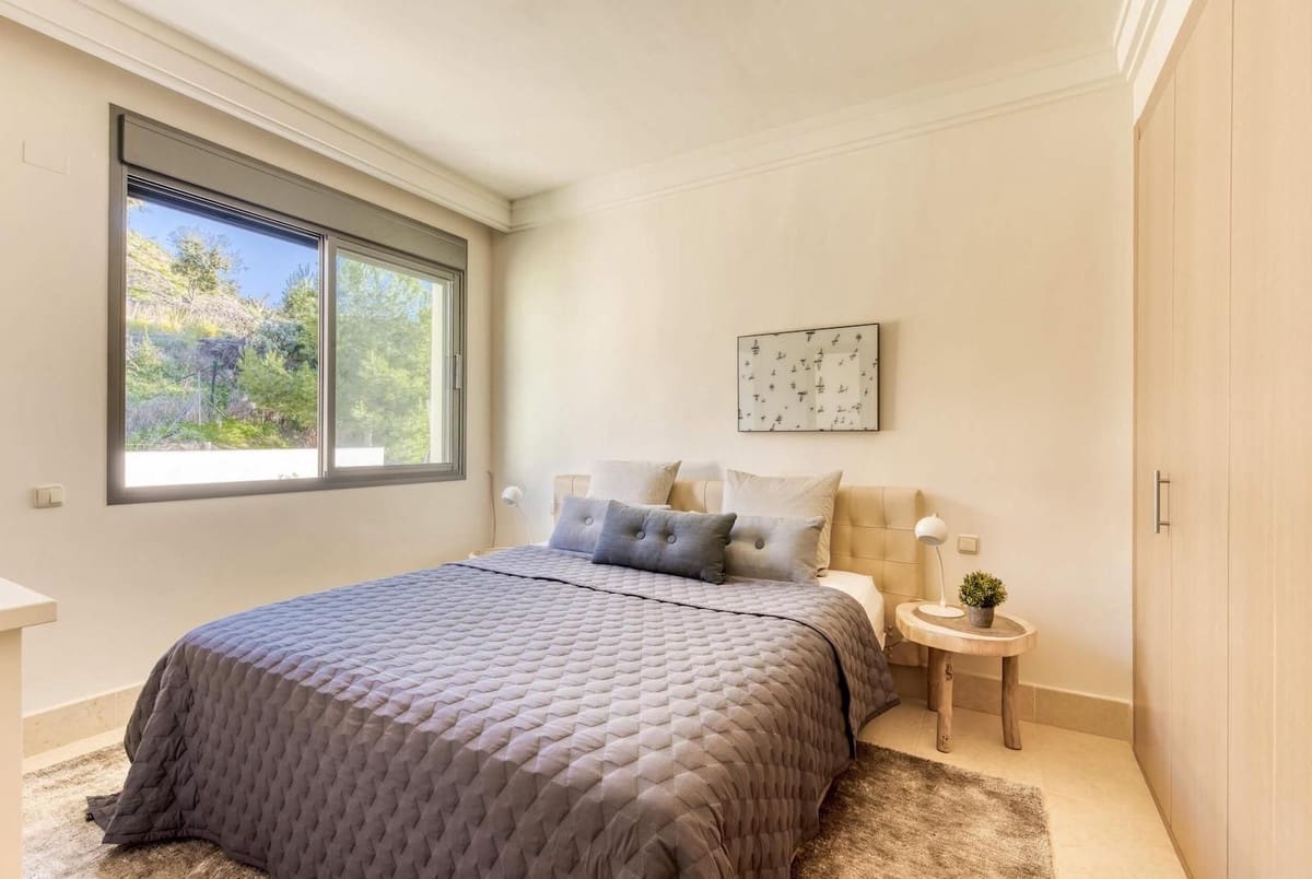 4 slaapkamer Penthouse te koop in Los Monteros met zwembad garage - € 2.350.000 (Ref: 9806847)