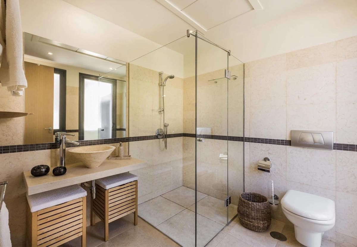 4 slaapkamer Penthouse te koop in Los Monteros met zwembad garage - € 2.350.000 (Ref: 9806847)