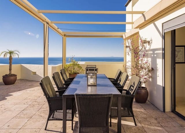 4 slaapkamer Penthouse te koop in Los Monteros, Marbella met zwembad garage - € 2.350.000 (Ref: 9806847)