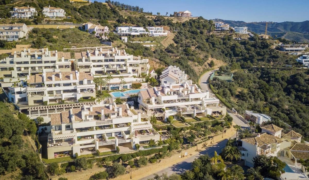 4 slaapkamer Penthouse te koop in Los Monteros met zwembad garage - € 2.350.000 (Ref: 9806847)