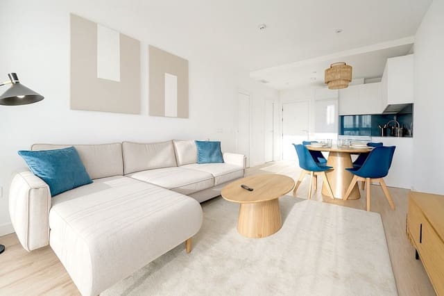 Apartamento de 2 habitaciones en Málaga ciudad en alquiler con piscina garaje - 1.500 € (Ref: 9806848)