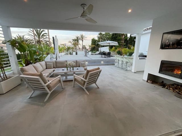 Chalet de 10 habitaciones en Atalaya-Isdabe, Estepona en venta con piscina garaje - 4.200.000 € (Ref: 9806851)