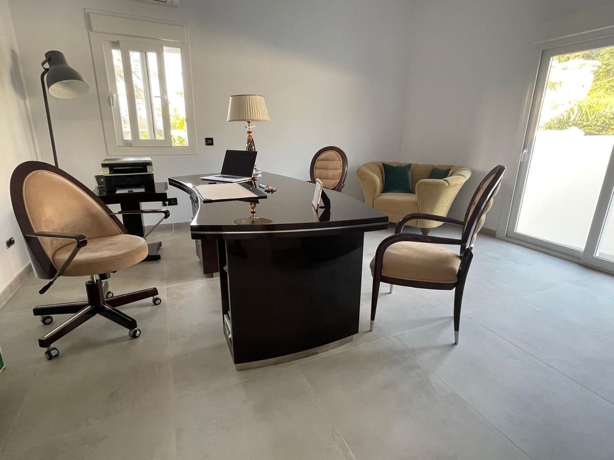 Chalet de 10 habitaciones en Atalaya-Isdabe en venta con piscina garaje - 4.200.000 € (Ref: 9806851)