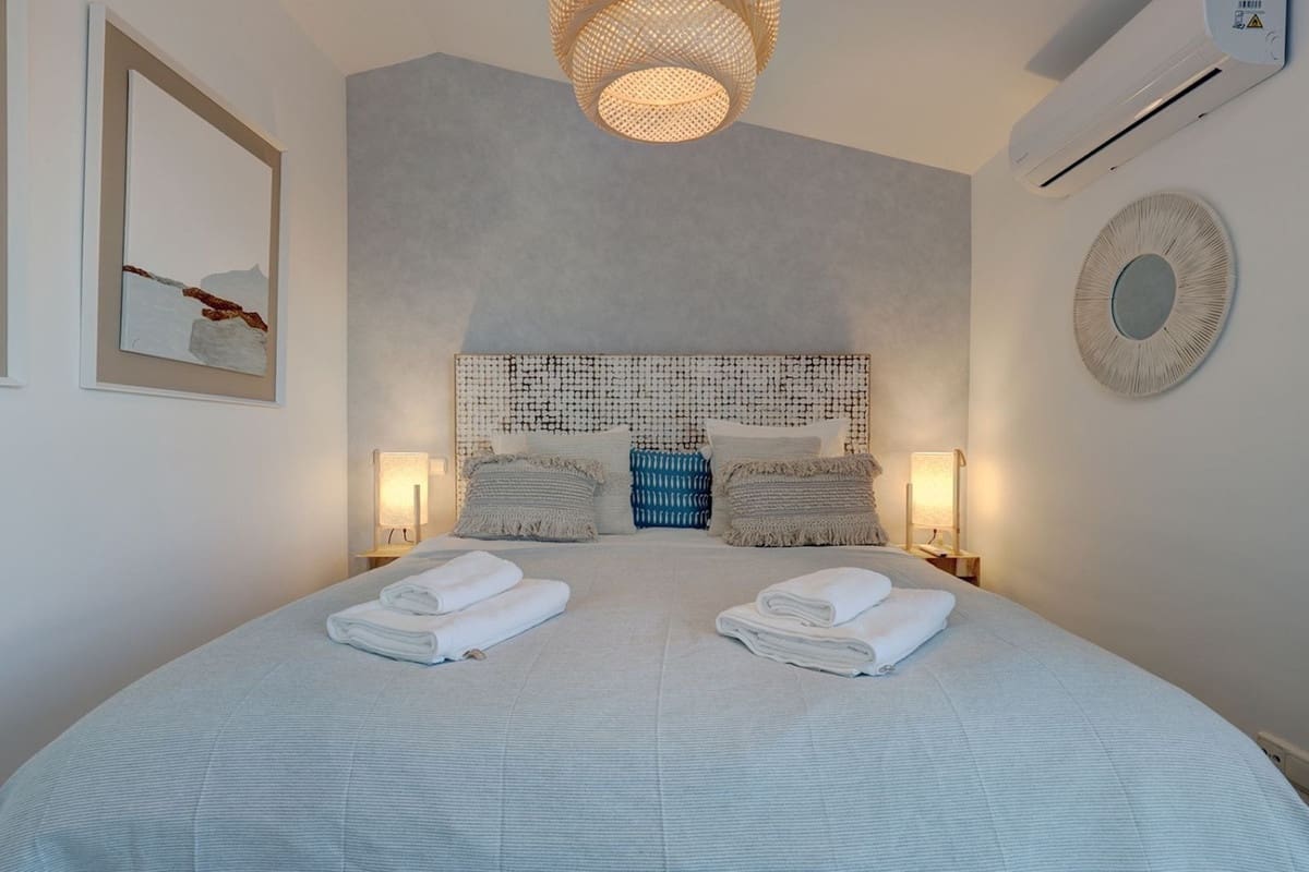 Ático de 4 habitaciones en Bahía de Marbella en venta con piscina garaje - 860.000 € (Ref: 9806852)