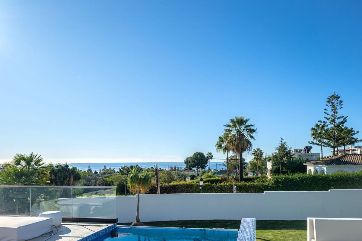7 quarto Moradia para venda em Marbella com piscina garagem - 2 995 000 € (Ref: 9806854)