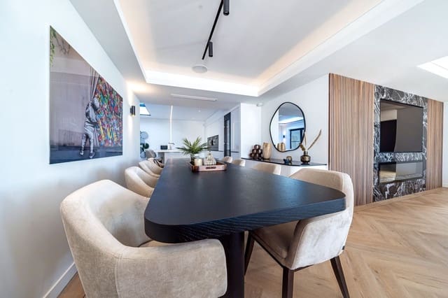 7 quarto Moradia para venda em Marbella com piscina garagem - 2 995 000 € (Ref: 9806854)