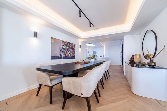 7 quarto Moradia para venda em Marbella com piscina garagem - 2 995 000 € (Ref: 9806854)