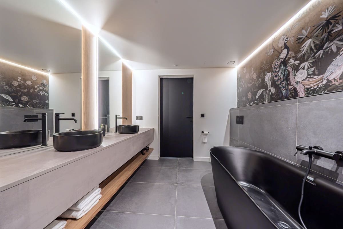 7 quarto Moradia para venda em Marbella com piscina garagem - 2 995 000 € (Ref: 9806854)
