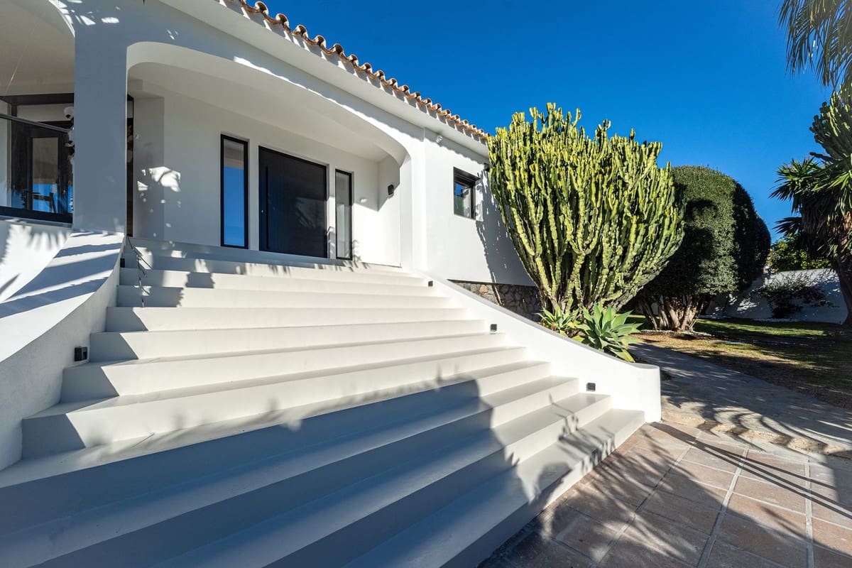 7 quarto Moradia para venda em Marbella com piscina garagem - 2 995 000 € (Ref: 9806854)
