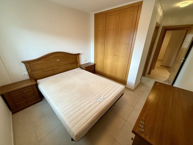 4 soveværelse Lejlighed til salg i Nueva Andalucia, Marbella med garage - € 450.000 (Ref: 9806855)