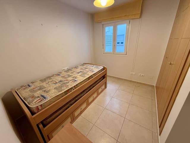 4 soveværelse Lejlighed til salg i Nueva Andalucia, Marbella med garage - € 450.000 (Ref: 9806855)