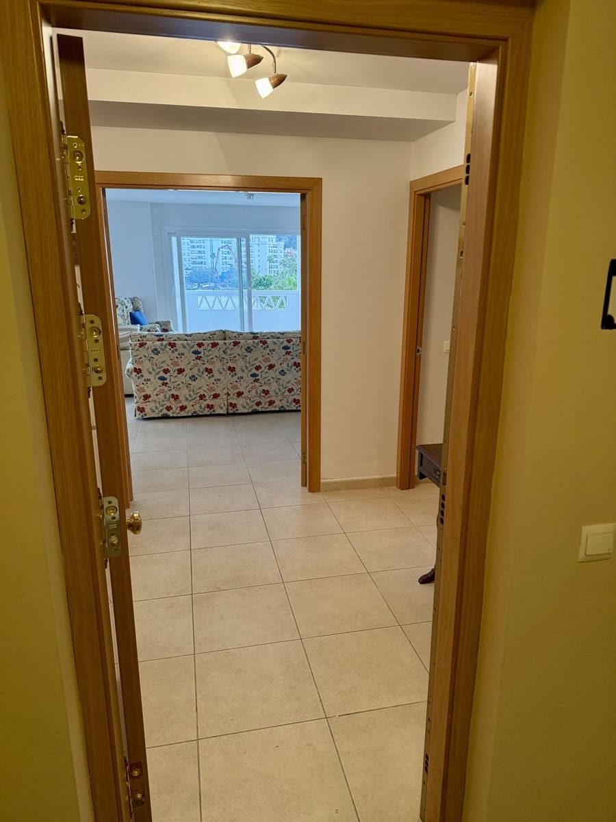 4 soveværelse Lejlighed til salg i Nueva Andalucia med garage - € 450.000 (Ref: 9806855)