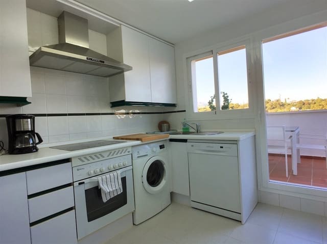 2 camera da letto Attico da affitare come casa vacanza in Nueva Andalucia, Marbella con piscina garage - 1.000 € (Rif: 9806856)